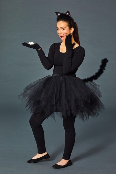 Cat-as-one-of-the-last-minute-halloween-costume-ideas-you-can-quickly-make-from-your-closet