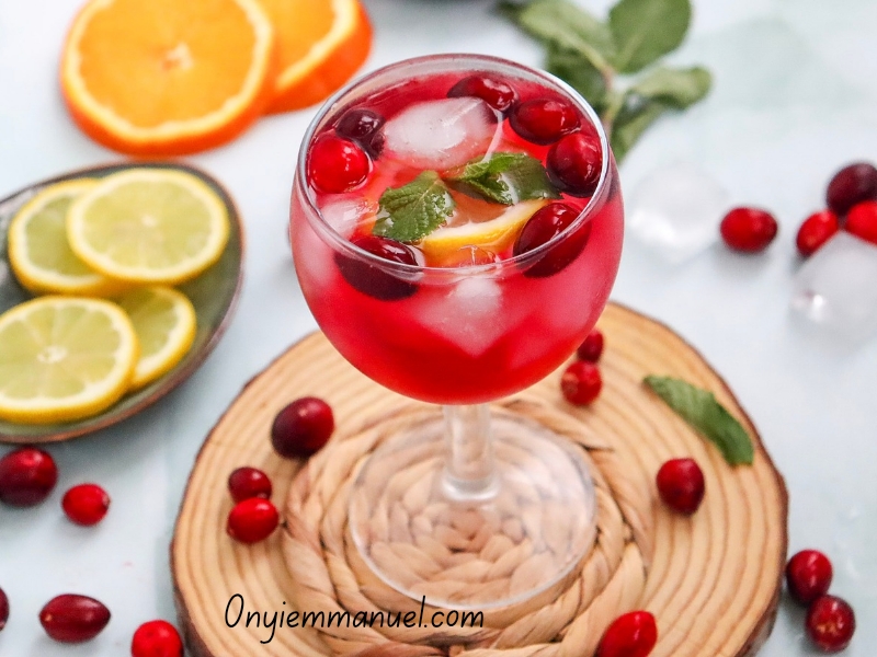 Cranberry spritz