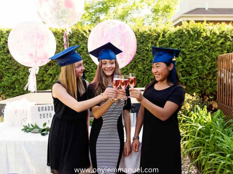 41-Best-Backyard-Graduation-Party-Ideas-of-202